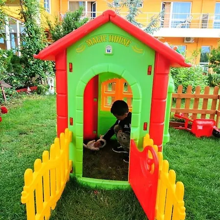 Guest house Vila Oranj